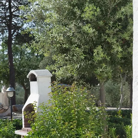 Ferienunterkunft Trullo Anelli * チステルニーノ